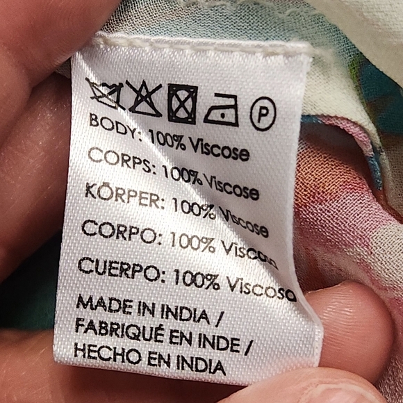 ANTHROPOLOGIE AKEMI & KIN Floral Cocoon Kimono, Cover up Size O/S - Picture 8 of 10